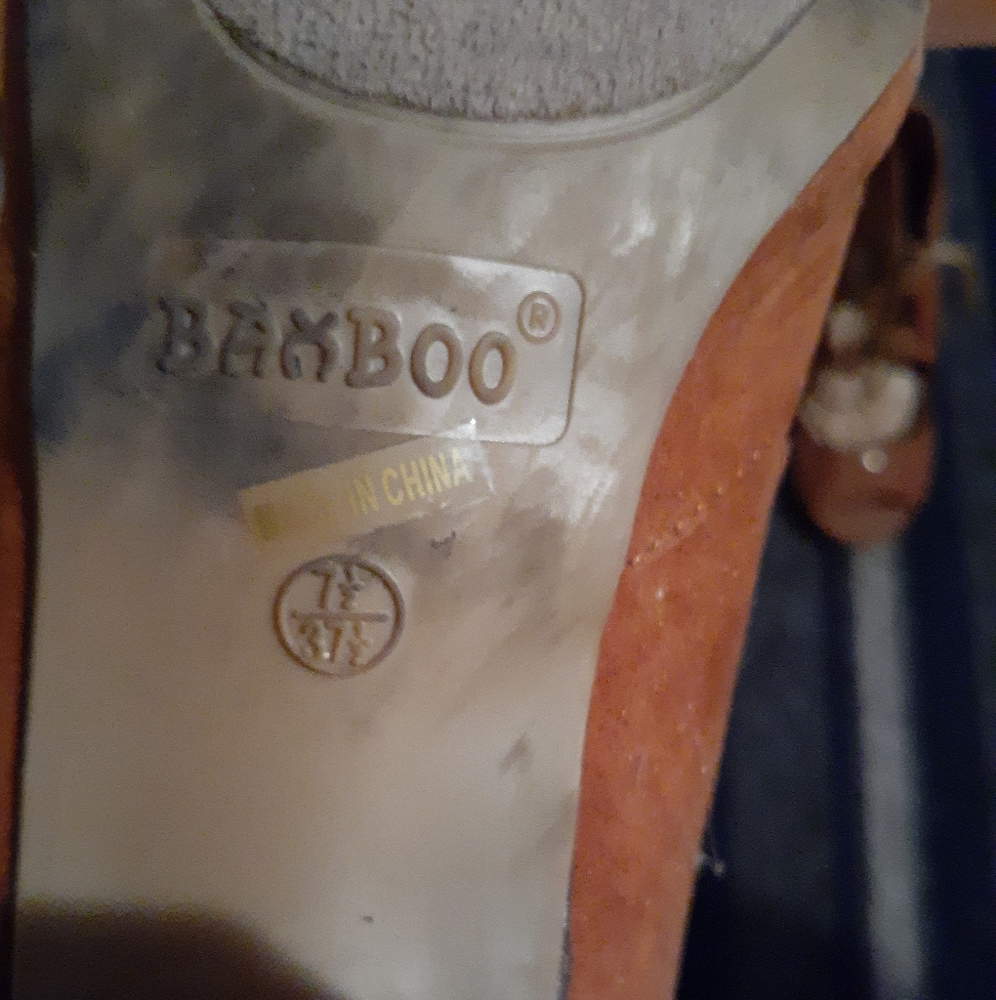 Shoes - Picture 2 of 2